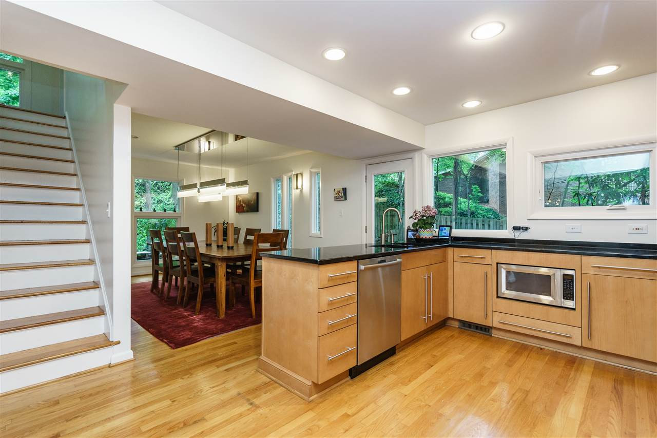 3606 Swann Street Raleigh, NC 27612 - Photo 10 of 25 Photo 10
