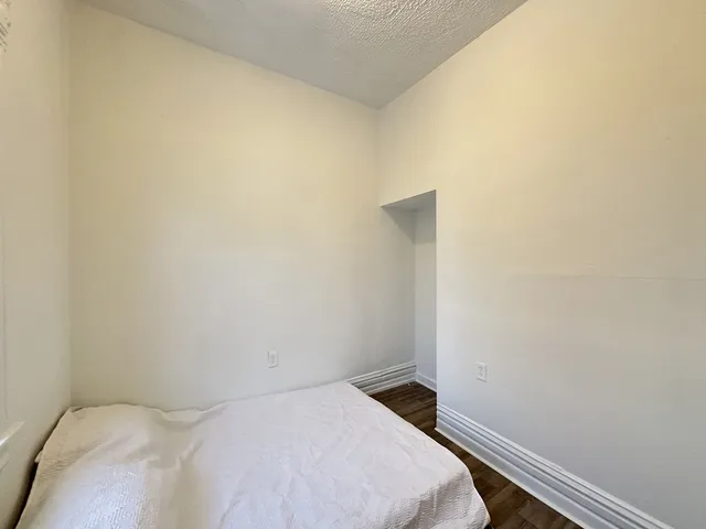 $2,195 | 1626 North Fairfield Avenue, Unit 2, Chicago, IL 60647