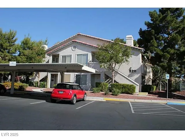 $1,100 | 5211 Caspian Springs Drive, Unit 203, Las Vegas, NV 89120