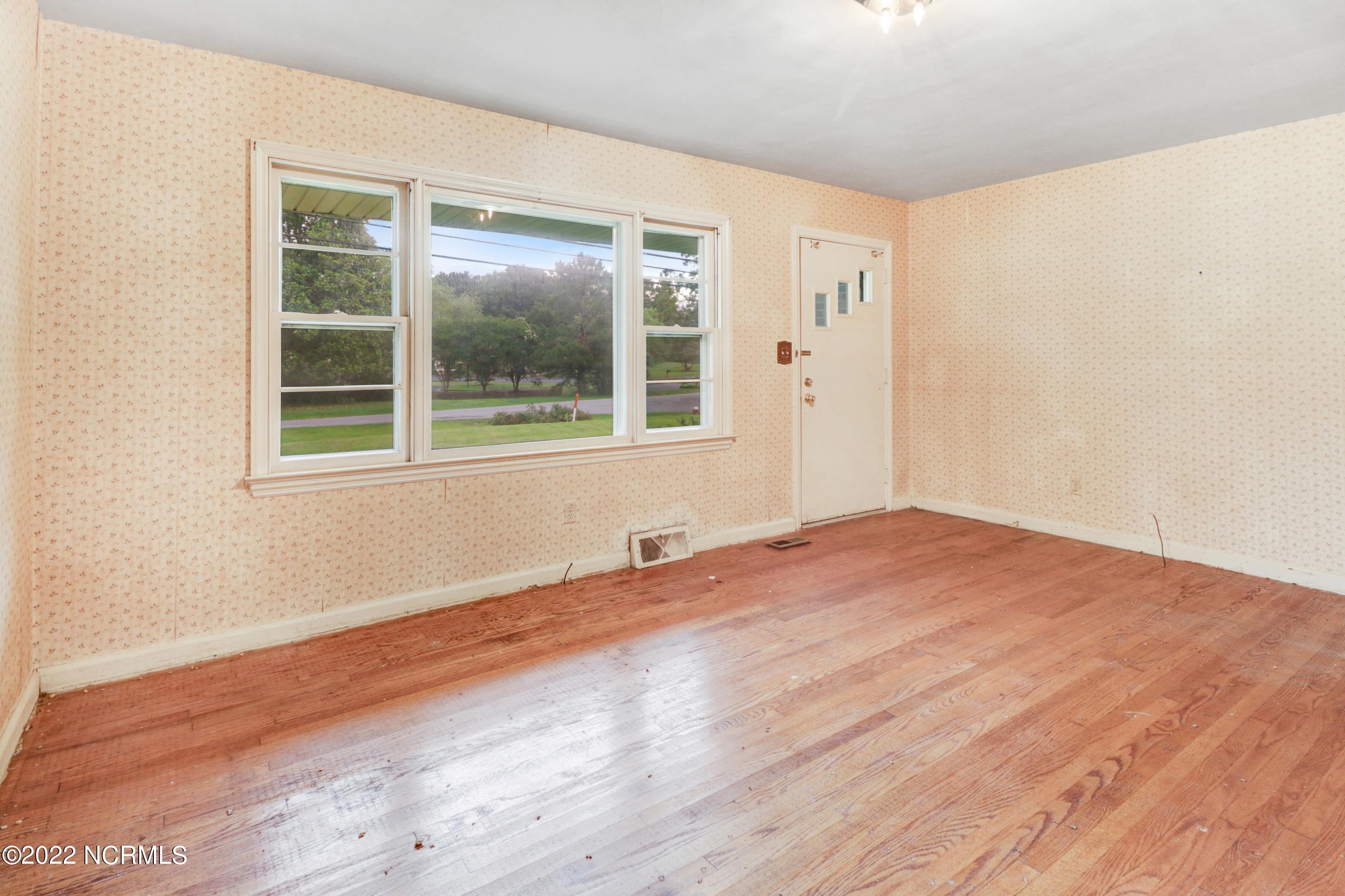 301 Smith Chapel Road Mount Olive, NC 28365 - Photo 11 of 13 49306EFF-DAEA-4CB6-ACA2-2D3B65AA9DE8