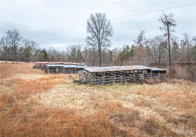 $850,000 | 19546 Golden Drive, Raymondville, MO 65555