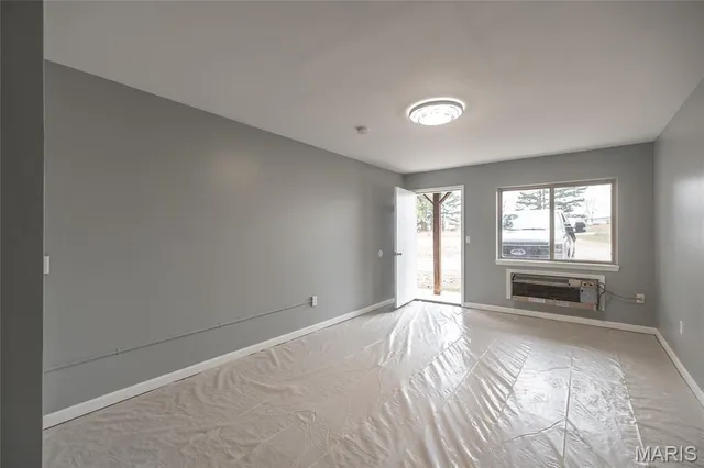 $850,000 | 19546 Golden Drive, Raymondville, MO 65555