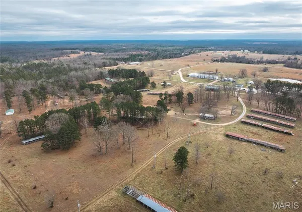 $750,000 | 19546 Golden Drive, Raymondville, MO 65555