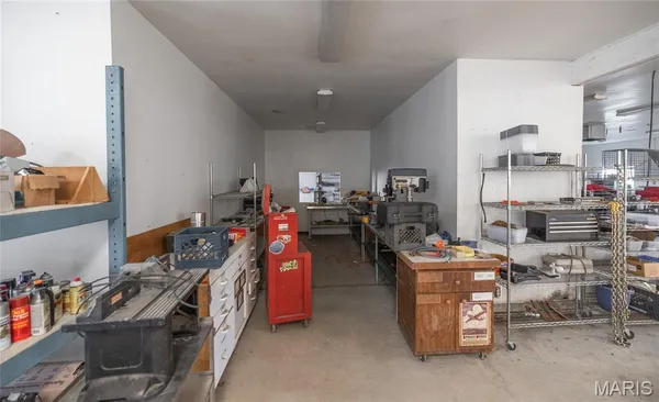 $750,000 | 19546 Golden Drive, Raymondville, MO 65555