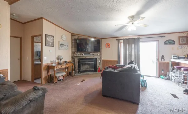 $750,000 | 19546 Golden Drive, Raymondville, MO 65555