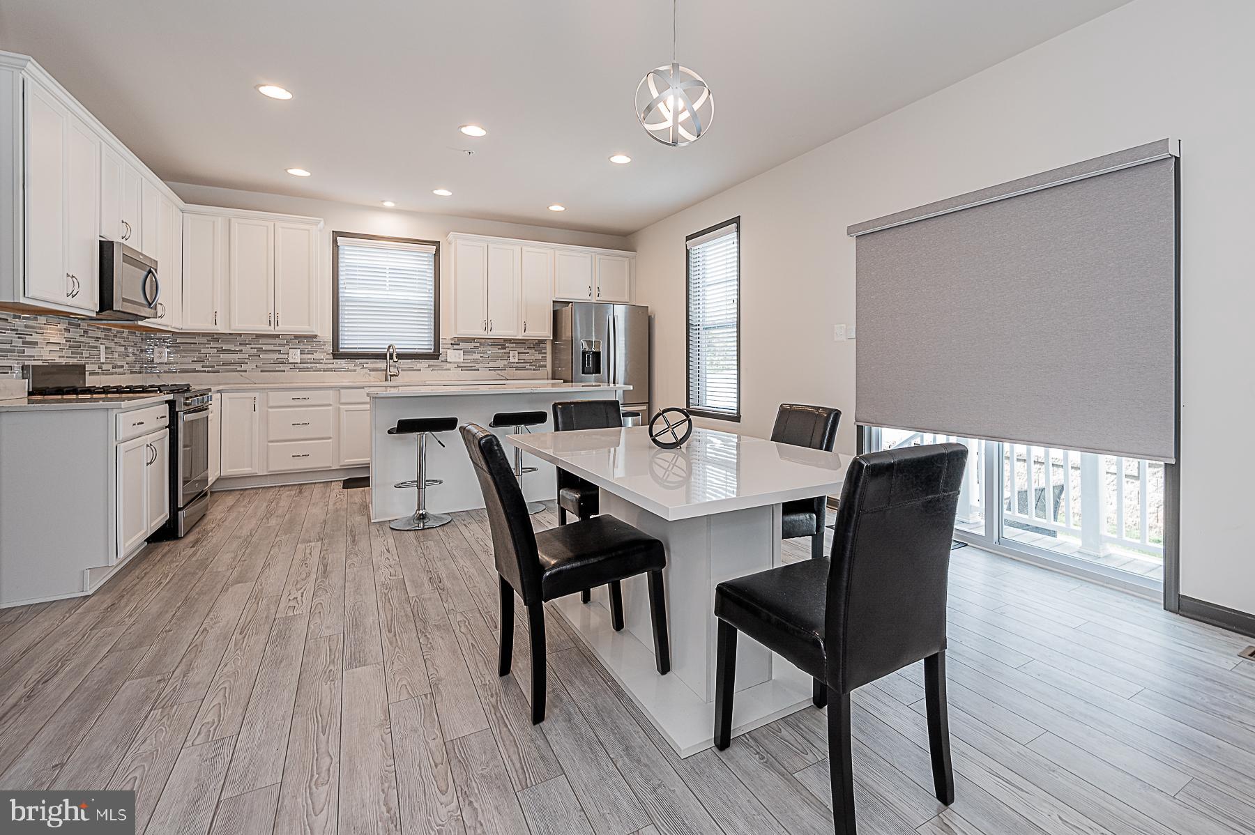 7250 Wright Road Hanover, MD 21076 - Photo 10 of 48 Dining area