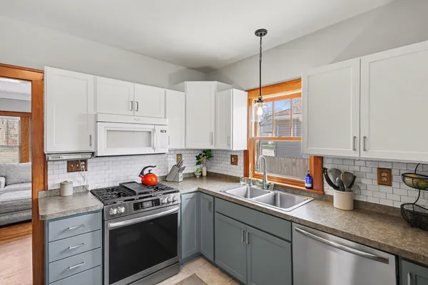 $339,900 | 421 East Clinton Street, Howell, MI 48843