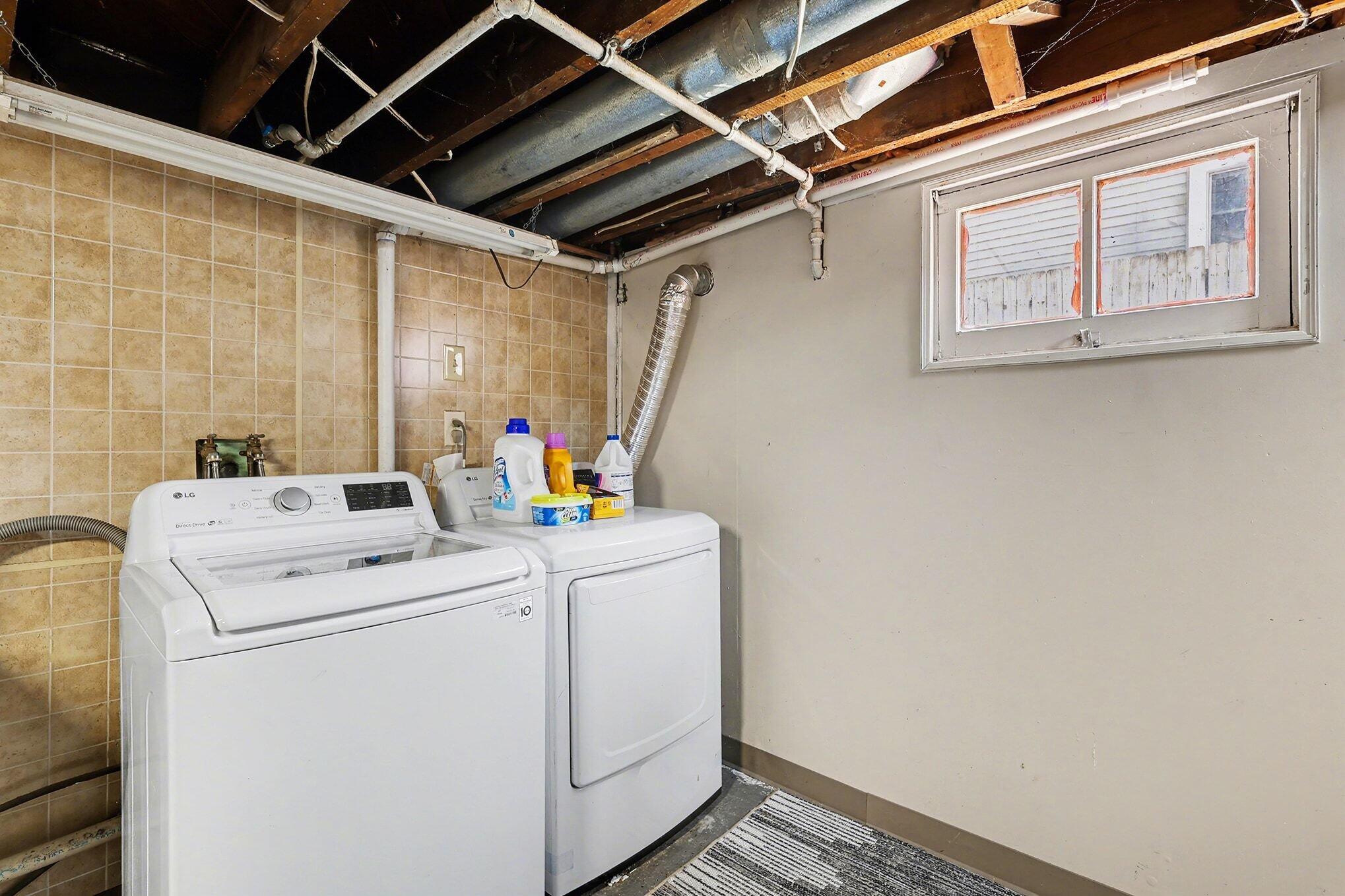 421 East Clinton Street Howell, MI 48843 - Photo 24 of 27 026_file_3385