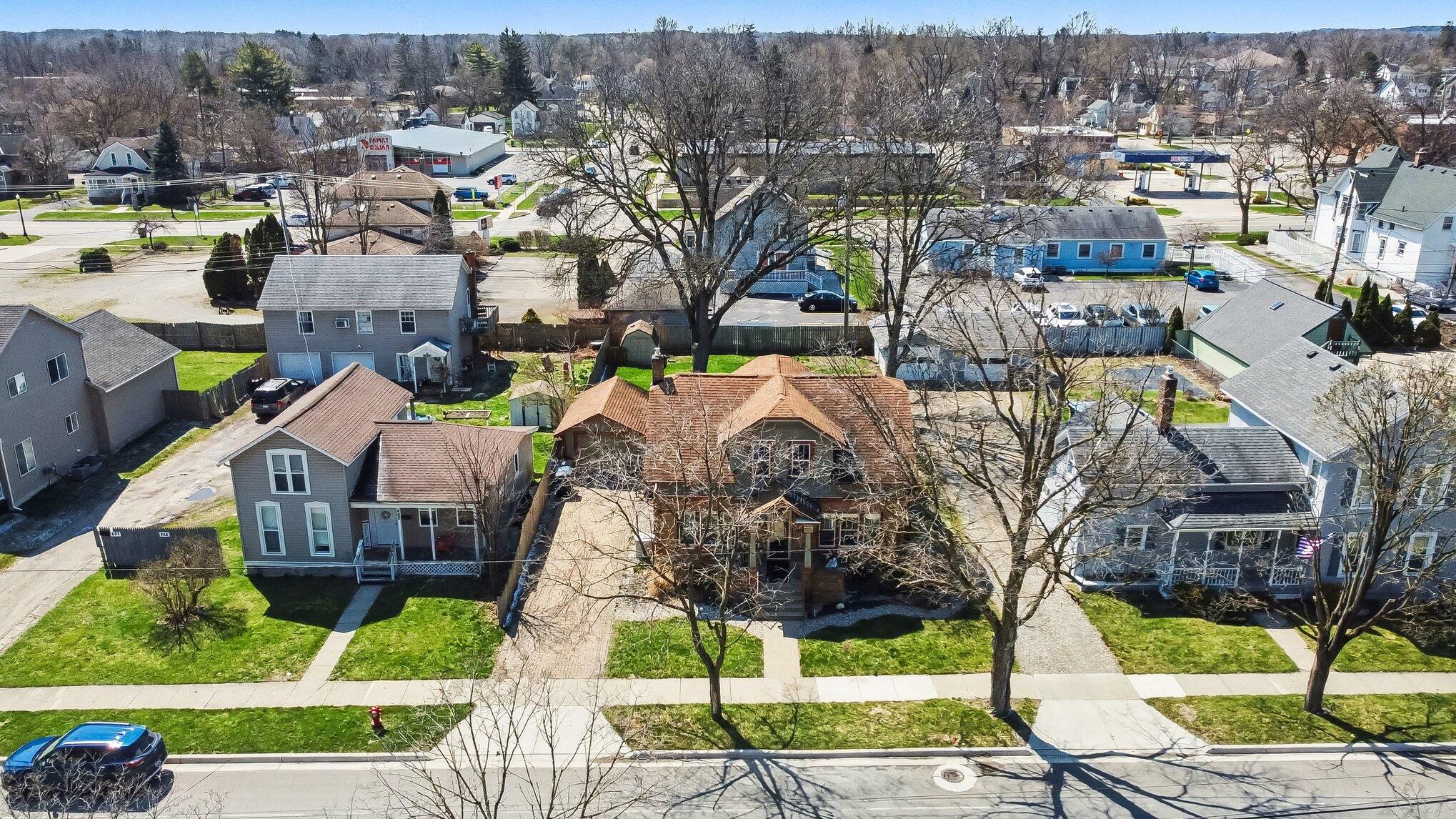 421 East Clinton Street Howell, MI 48843 - Photo 4 of 27 032_file_1241