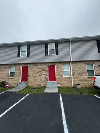 $1,000 | 179 Ingle Drive, Unit B3, Morrison, TN 37357