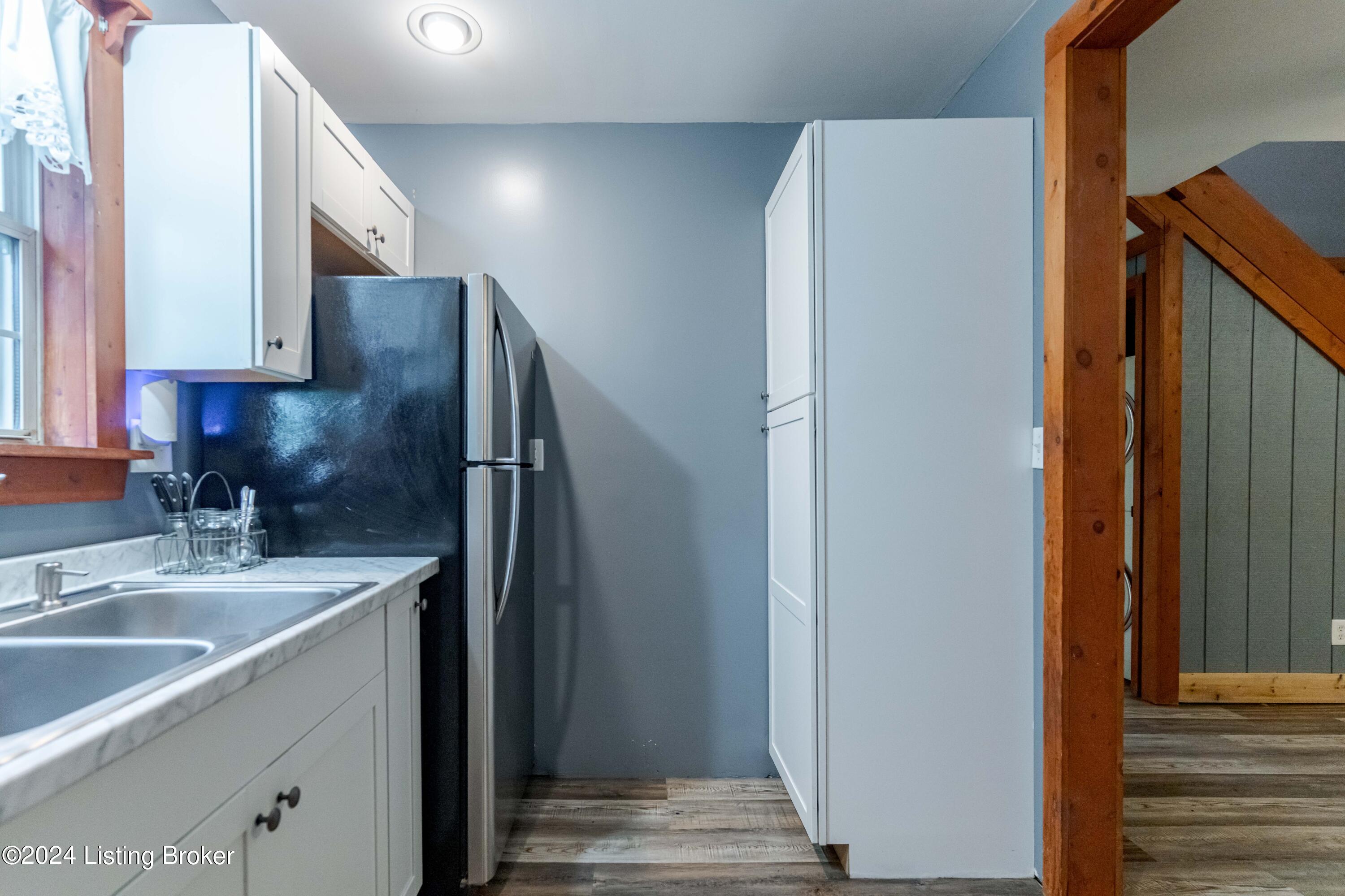 2160 Highview Church Road Bloomfield, KY 40008 - Photo 15 of 33 hvckitchen3