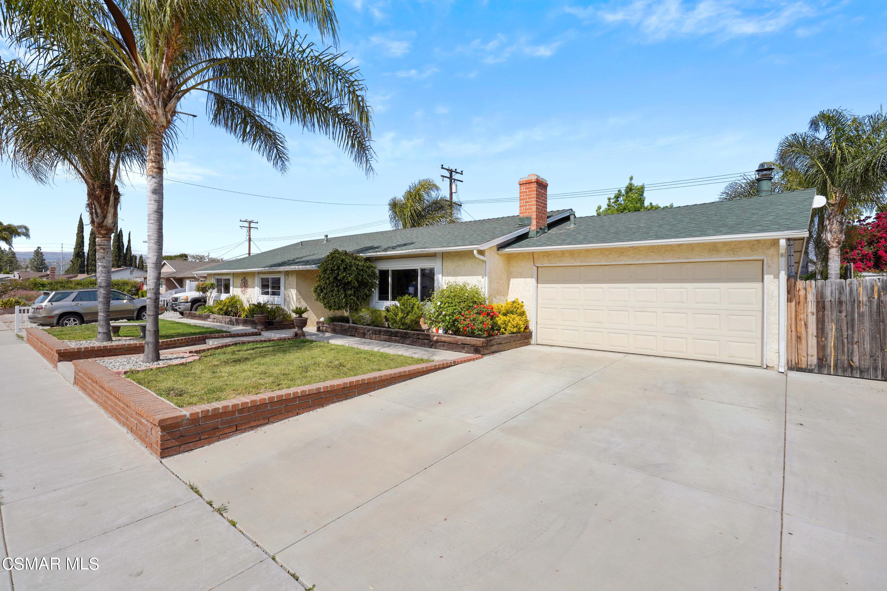 1278 First Street Simi Valley, CA 93065 - Photo 3 of 30 DSC04811