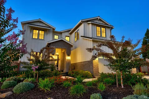 $1,995,000 | 3724 Stanhope Court, Santa Rosa, CA 95404
