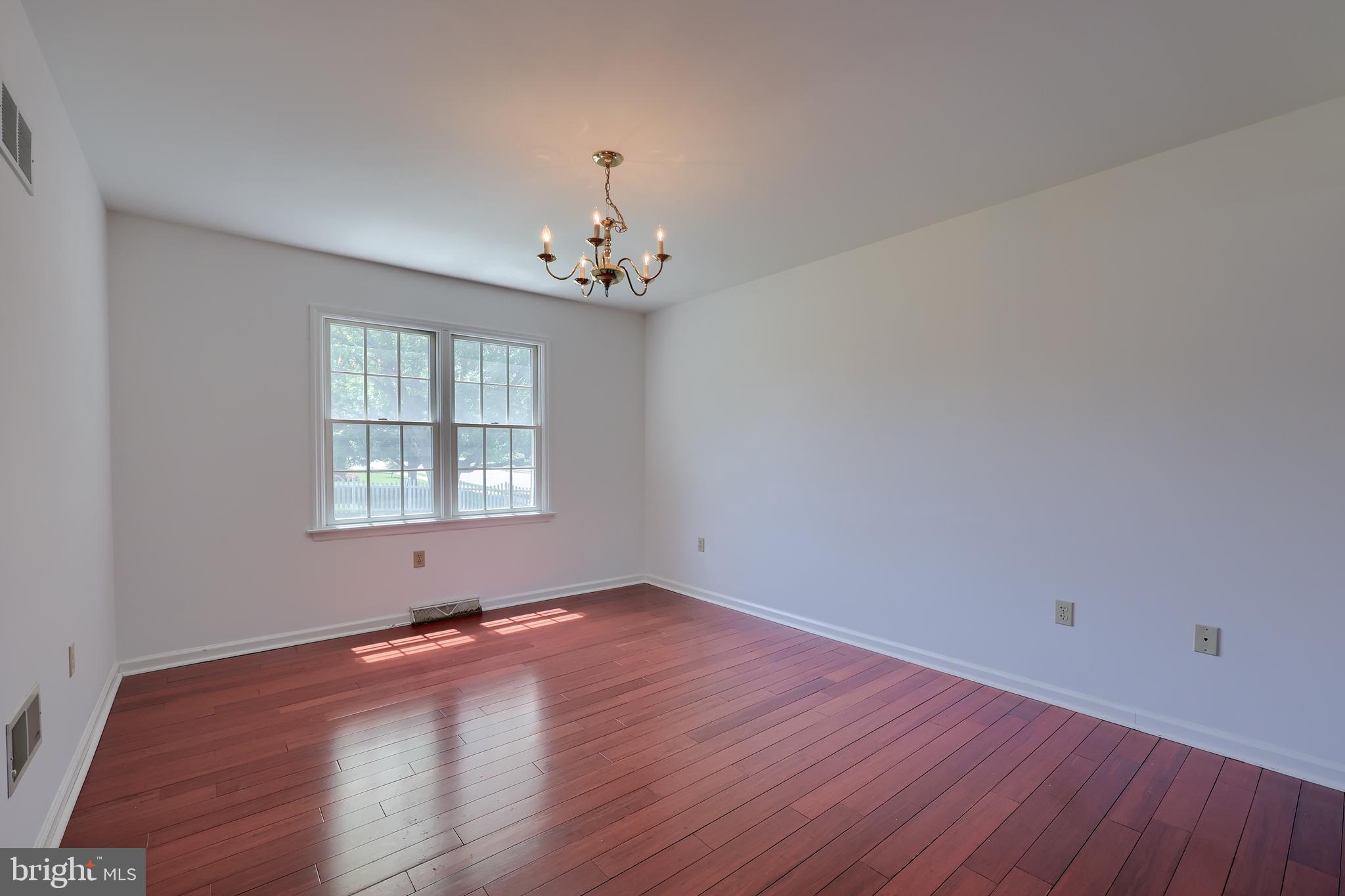 502 Chickadee Drive Lititz, PA 17543 - Photo 9 of 48 Gallery Image 9