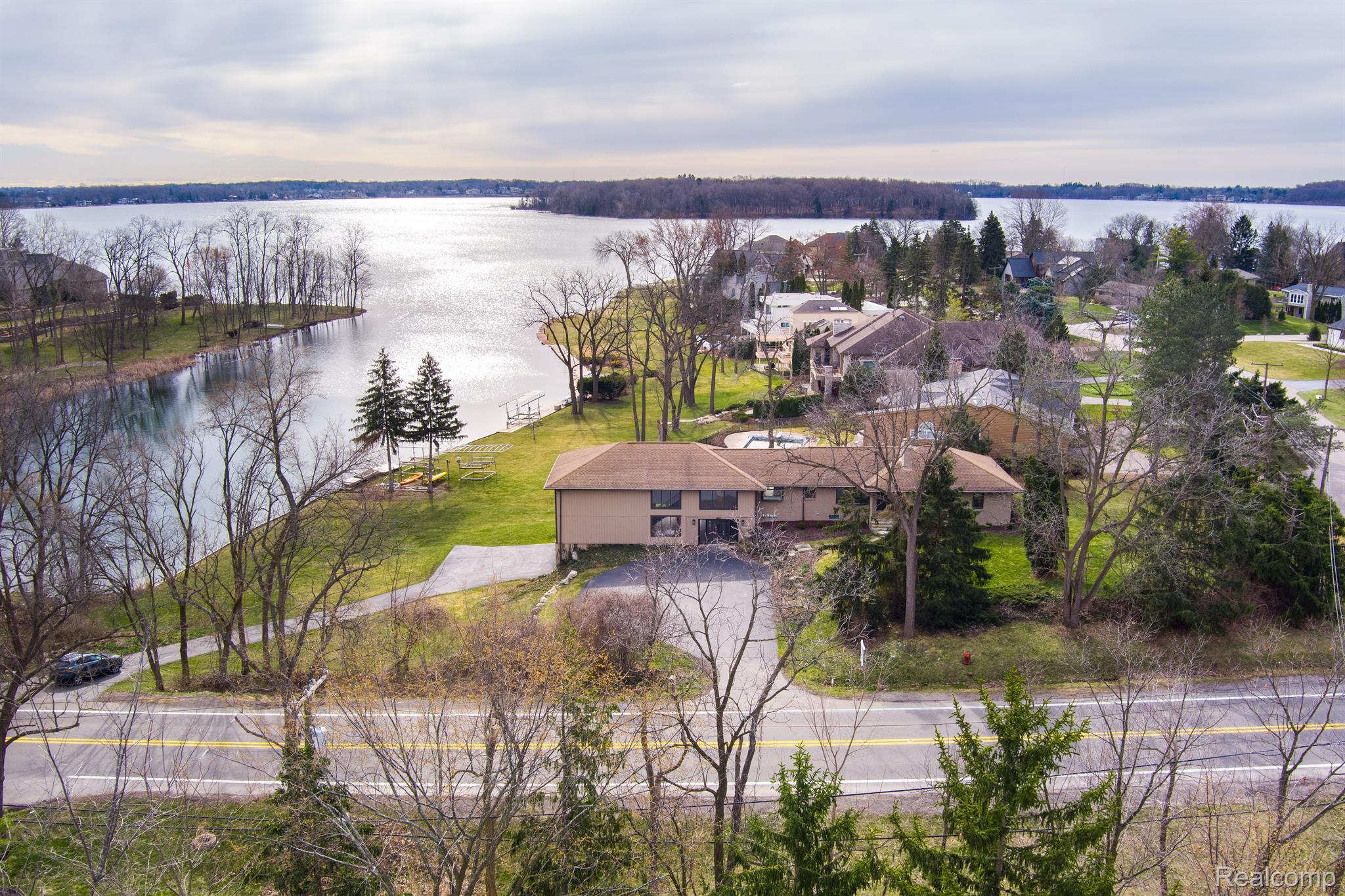 4851 Commerce Road West Bloomfield, MI 48324 - Photo 54 of 71 Gallery Image 54