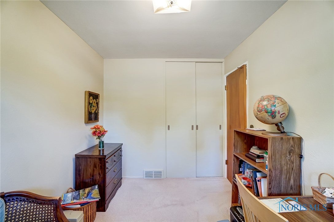 4702 Elmhurst Road Toledo, OH 43613 - Photo 17 of 29 Gallery Image 17