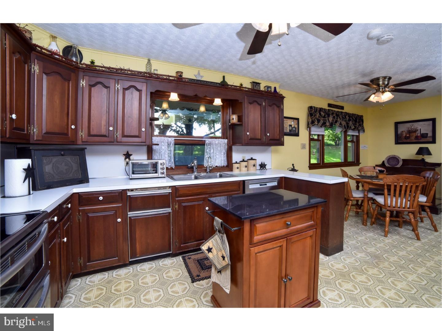 52 Lake Road Oley, PA 19547 - Photo 4 of 20 Gallery Image 4