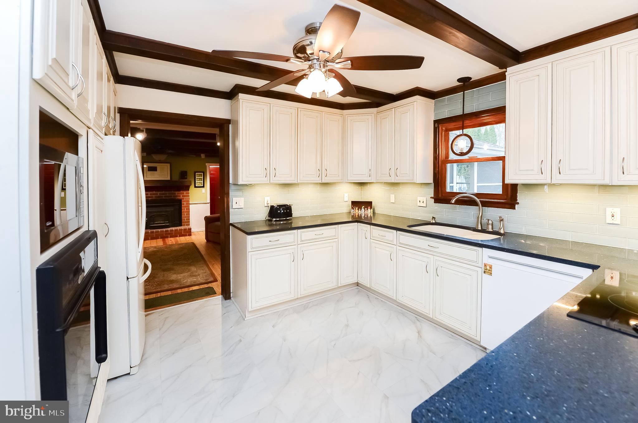 320 Whig Lane Road Pilesgrove, NJ 08098 - Photo 9 of 27 Country Kitchen