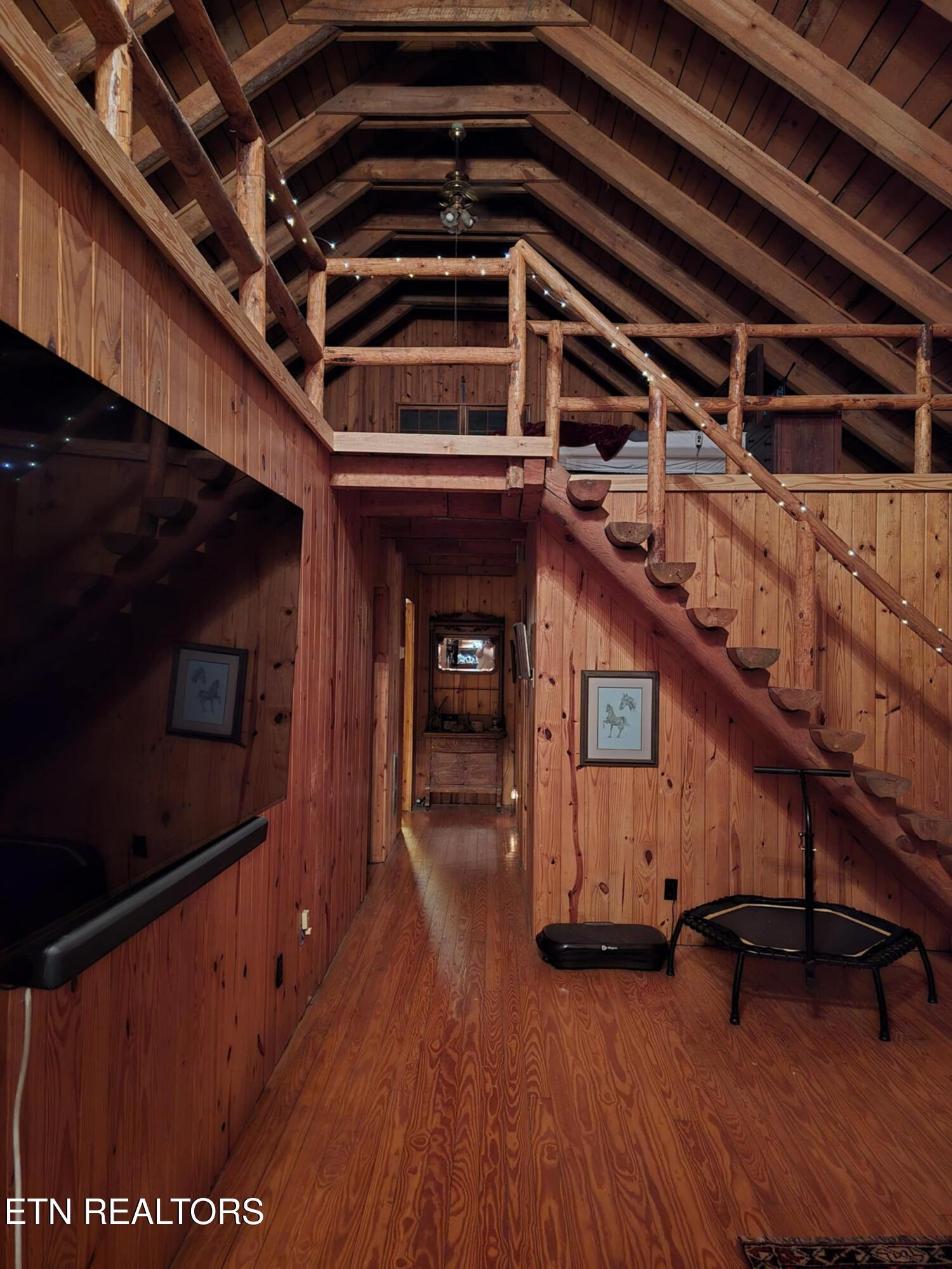 2143 Everett Road Knoxville, TN 37932 - Photo 19 of 44 Cabin