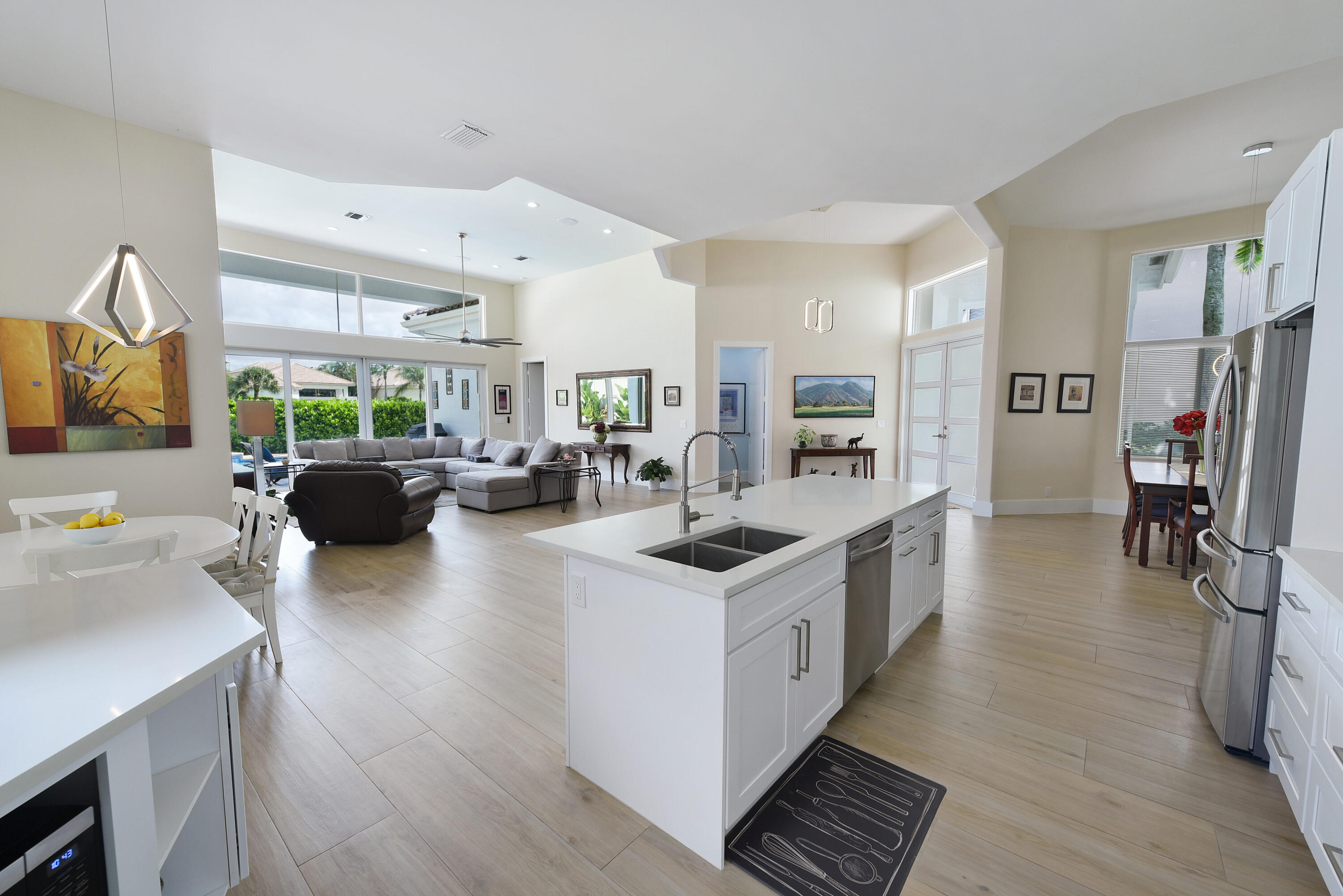 7111 Mallorca Crescent Boca Raton, FL 33433 - Photo 9 of 43 Kitchen