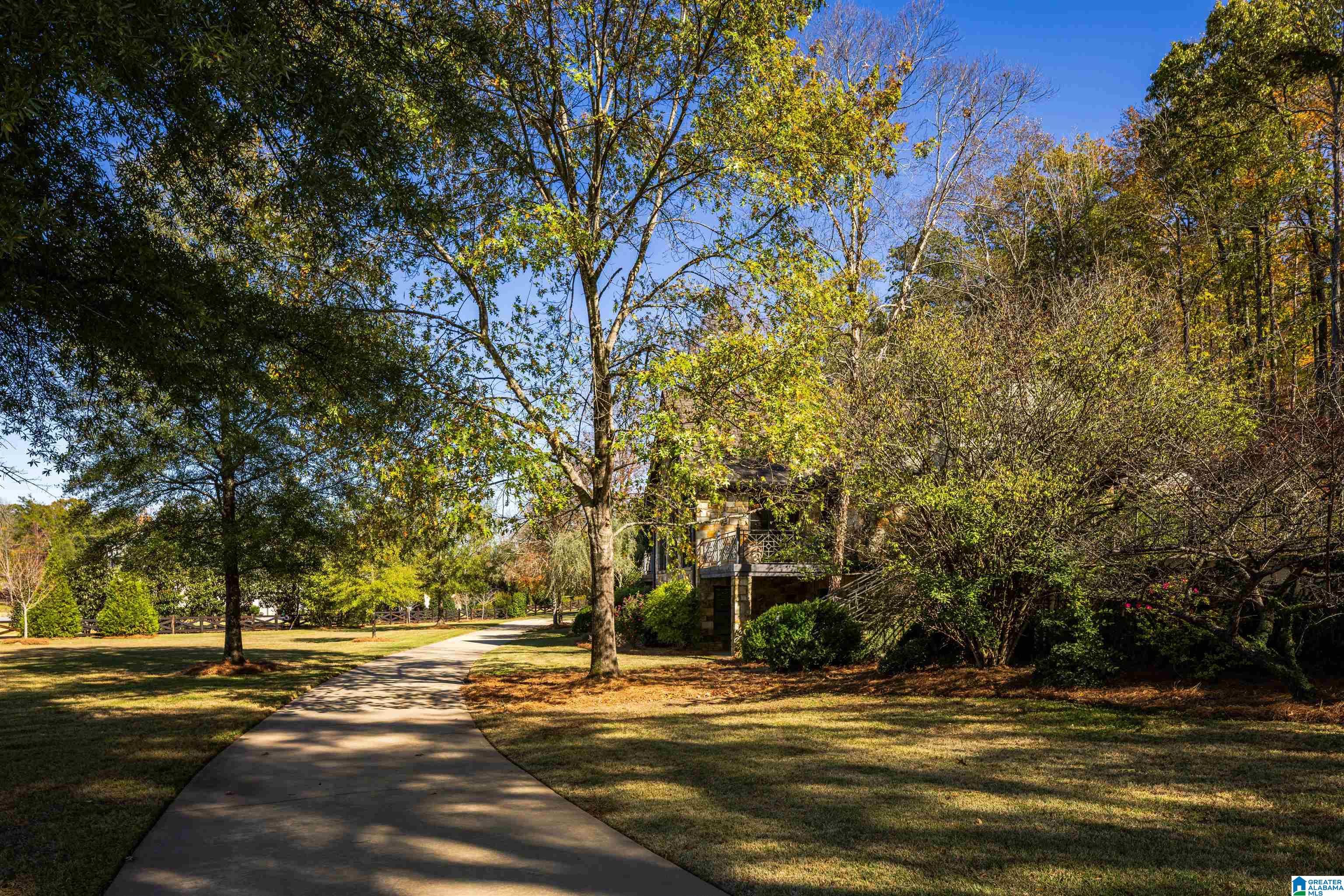 405 Indian Trail Road Pelham, AL 35124 - Photo 23 of 99