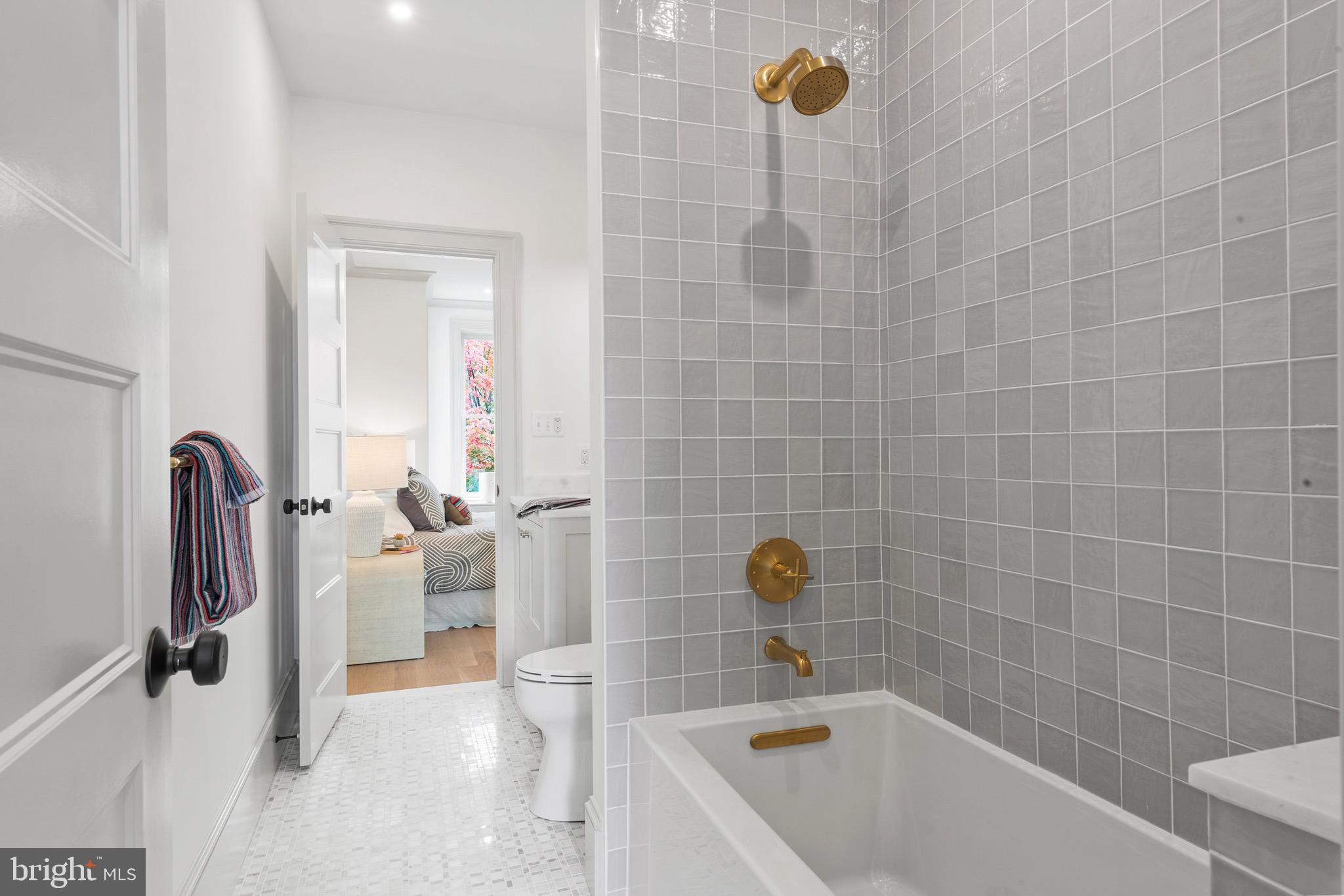 236 11th Street Northeast Washington, DC 20002 - Photo 17 of 28