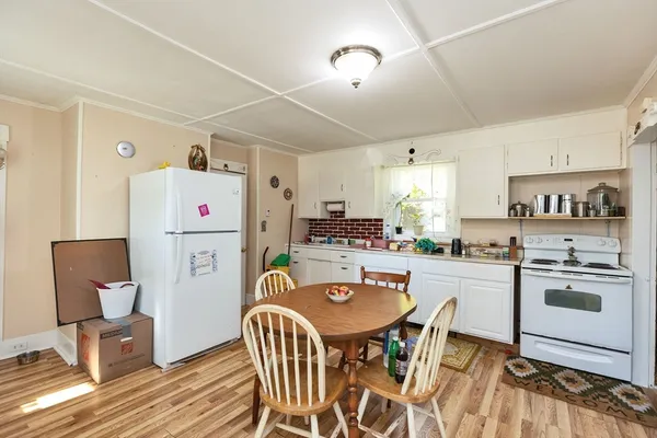 $429,000 | 15 Main Street, Allenstown, NH 03275