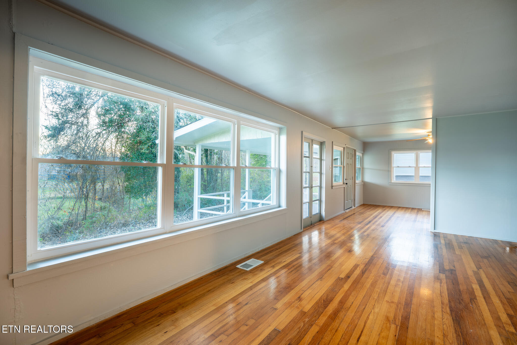 101 Taylor Road Oak Ridge, TN 37830 - Photo 14 of 29 101 Taylor Road -14