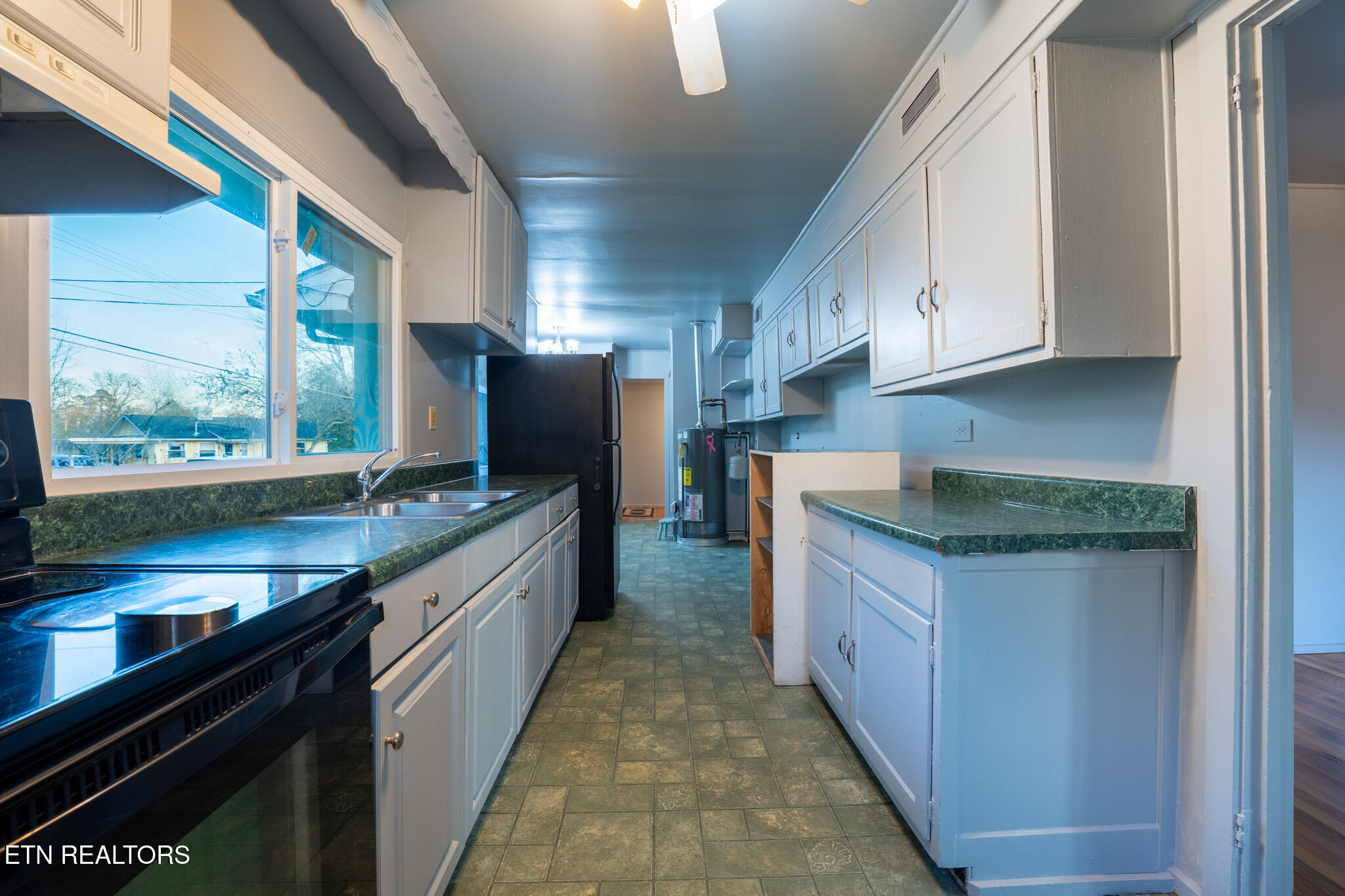 101 Taylor Road Oak Ridge, TN 37830 - Photo 19 of 29 101 Taylor Road -20