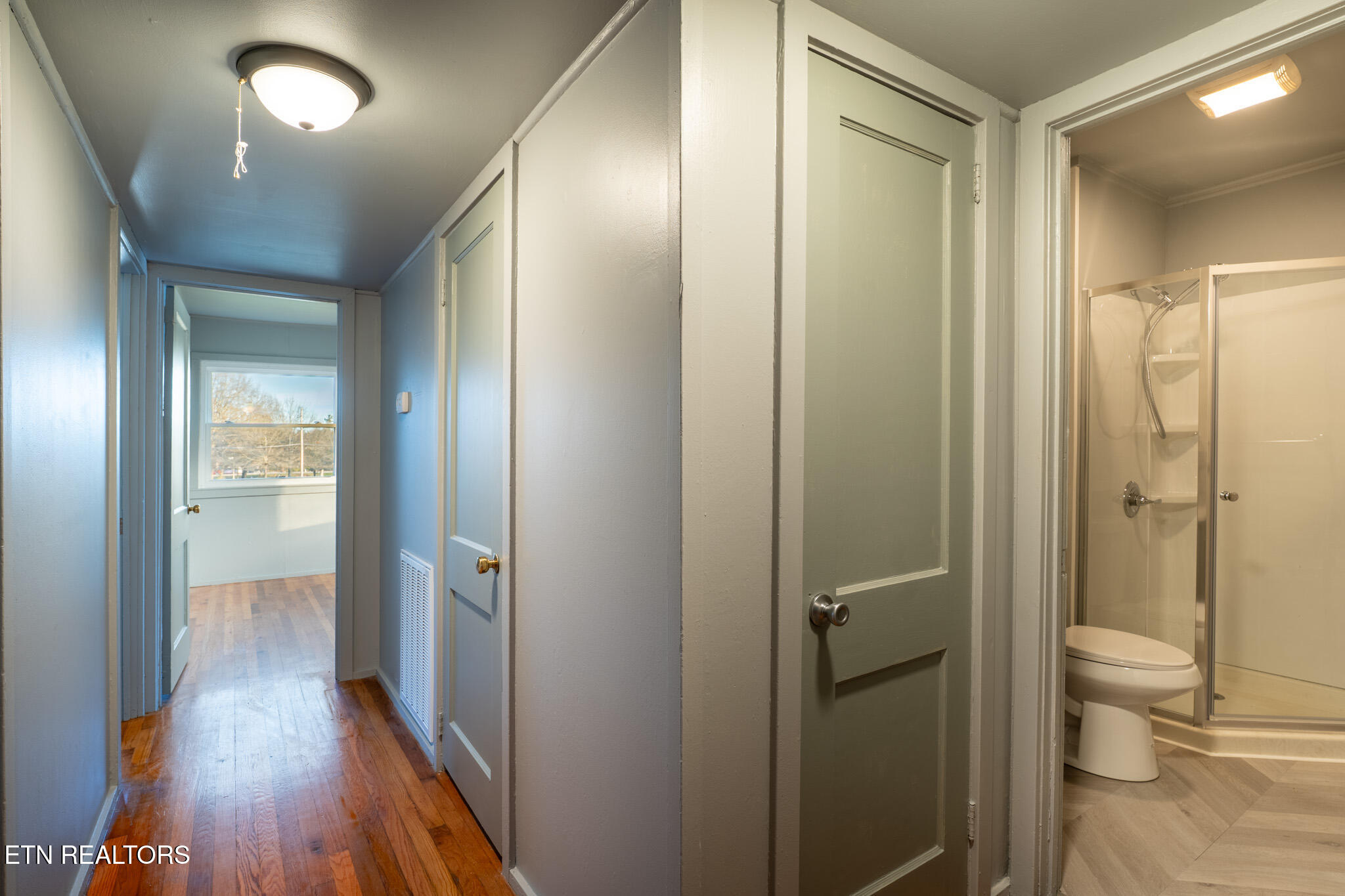 101 Taylor Road Oak Ridge, TN 37830 - Photo 6 of 29 101 Taylor Road -06