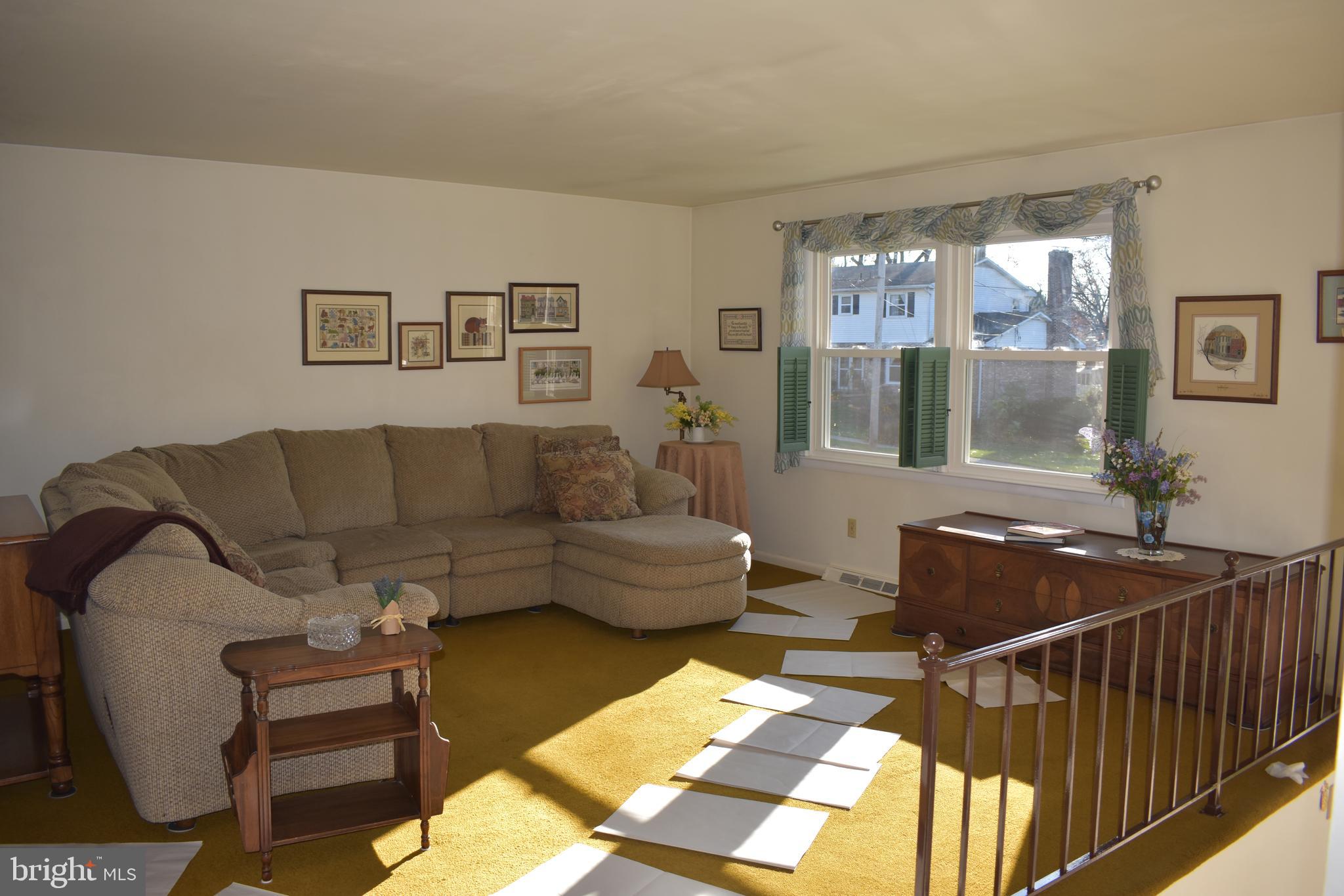 735 Plymouth Road York, PA 17402 - Photo 5 of 18 Gallery Image 5