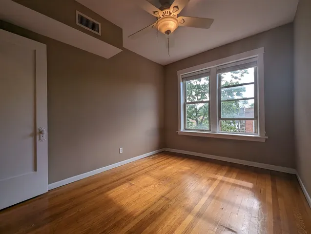 $1,895 | 2657 North St Louis Avenue, Unit 2, Chicago, IL 60647