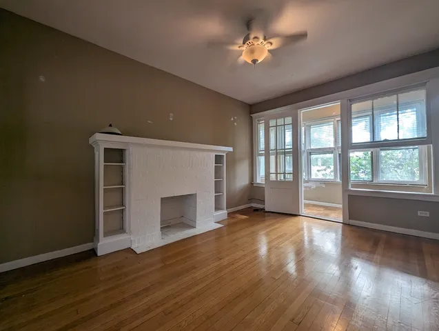 $1,895 | 2657 North St Louis Avenue, Unit 2, Chicago, IL 60647