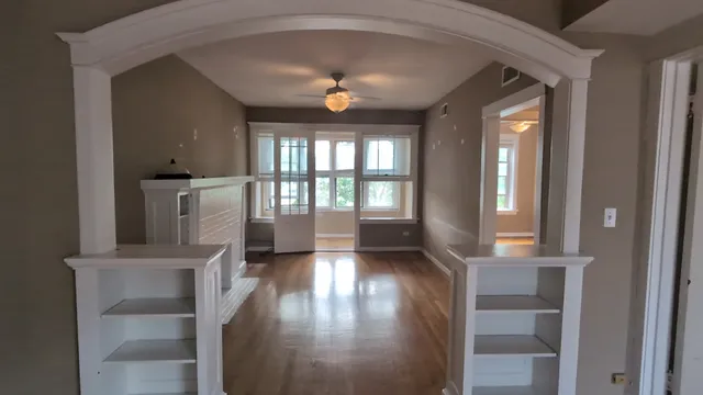 $1,895 | 2657 North St Louis Avenue, Unit 2, Chicago, IL 60647