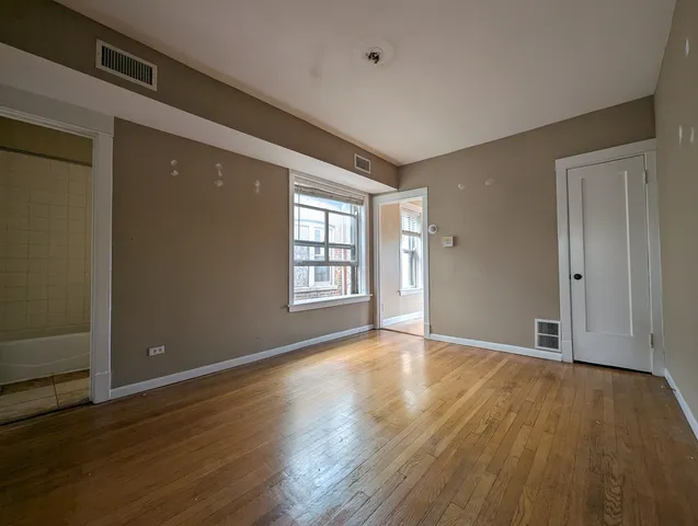 $1,895 | 2657 North St Louis Avenue, Unit 2, Chicago, IL 60647