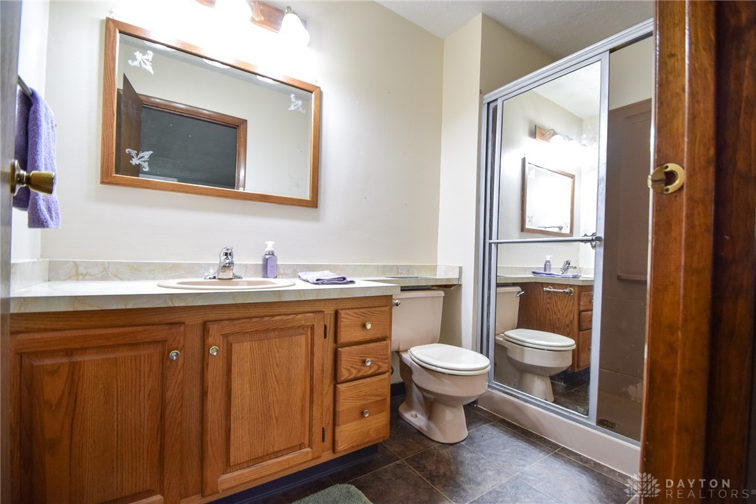 4675 Old Salem Road Englewood, OH 45322 - Photo 20 of 33 Master bath