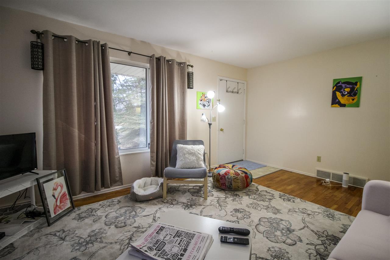 5203 Elms Road Flushing, MI 48433 - Photo 4 of 24 31373109-3.JPG