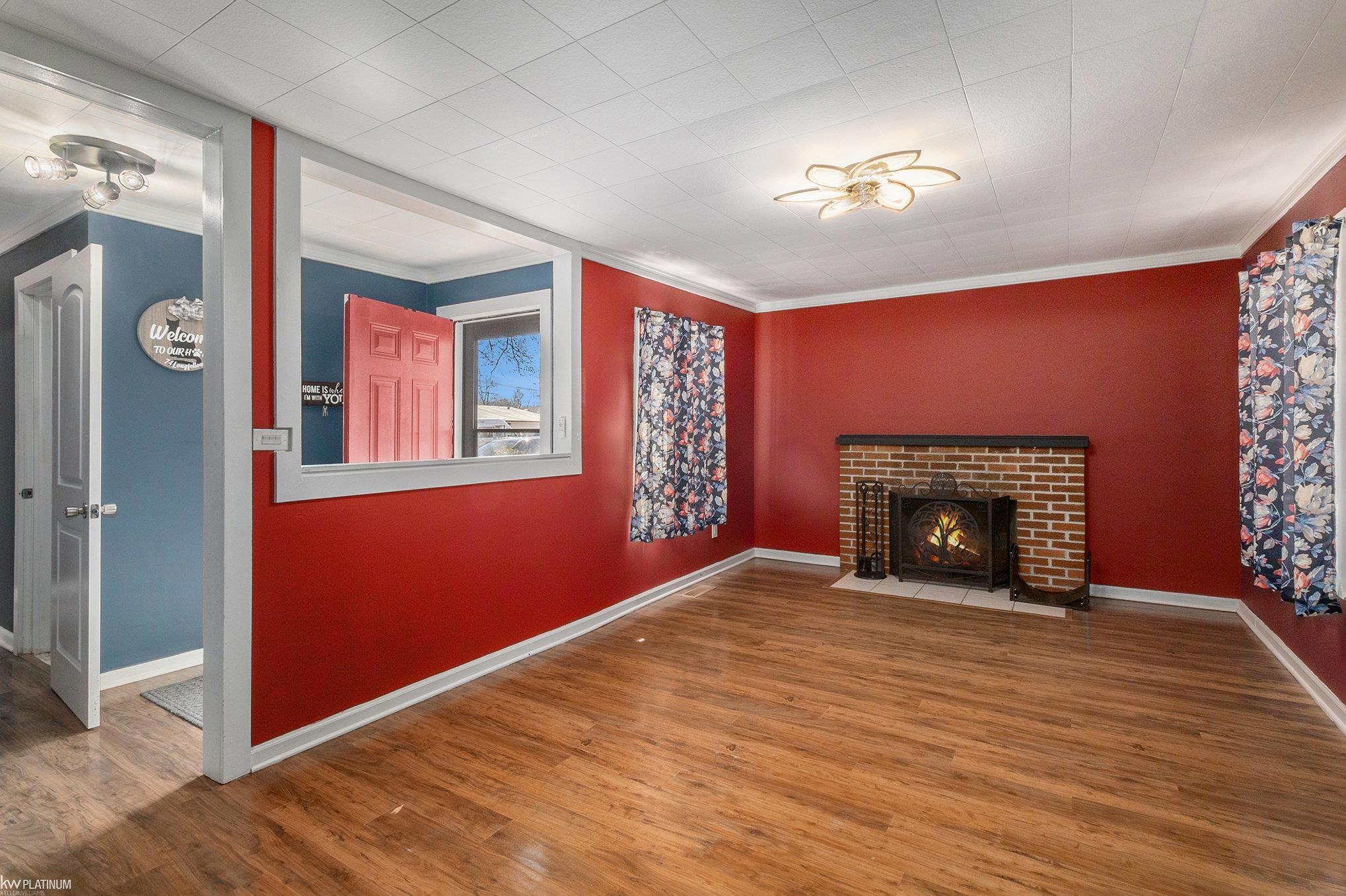 74 Longfellow Road Whitmore Lake, MI 48189 - Photo 4 of 16 50169034-ed0a9158-cdab-4335-8c61-bf14288531b8.JPG