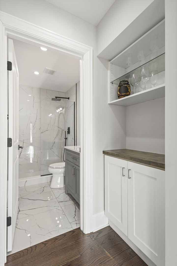 7046 Beckwith Road Morton Grove, IL 60053 - Photo 17 of 38