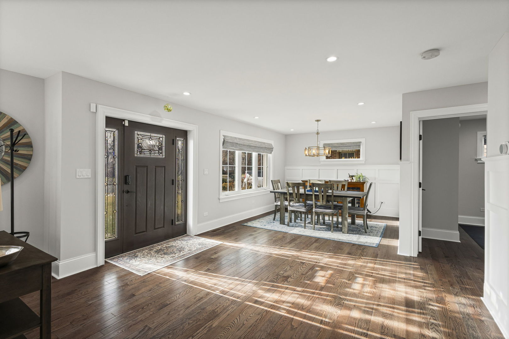 7046 Beckwith Road Morton Grove, IL 60053 - Photo 6 of 38