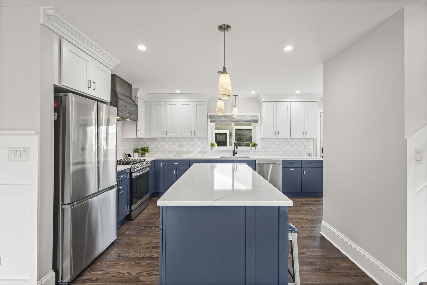 7046 Beckwith Road Morton Grove, IL 60053 - Photo 10 of 38