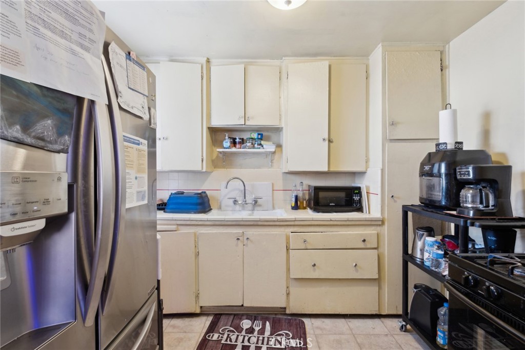 1715 Cherry Avenue Long Beach, CA 90813 - Photo 11 of 21