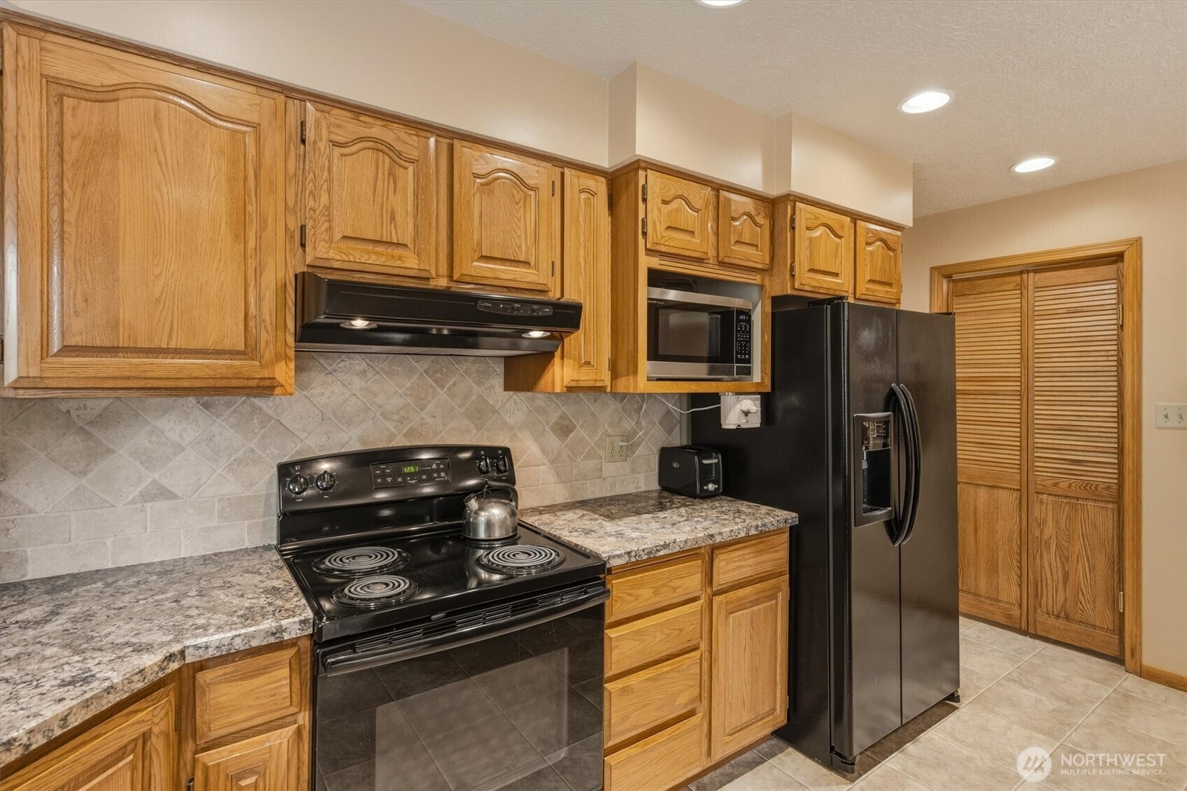 299 Cedar Lane Longview, WA 98632 - Photo 6 of 40