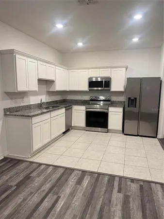 $2,200 | 233 Mandovi Street, Davenport, FL 33837