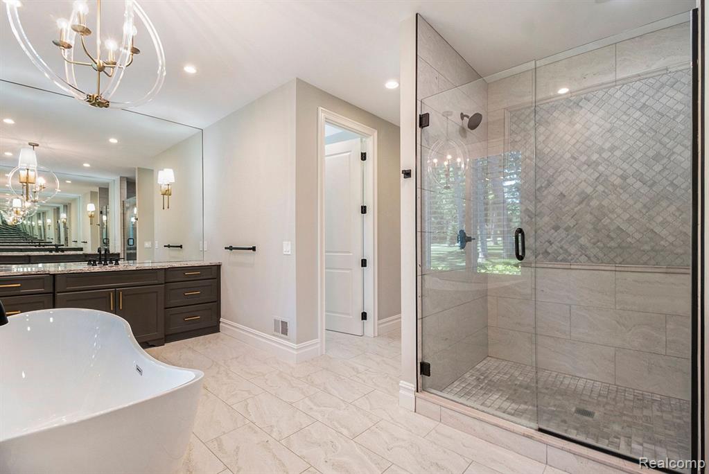 471 Montclair Way Milford, MI 48381 - Photo 27 of 75