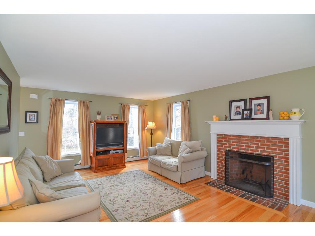 21 Anna Lisa Way Nottingham, NH 03290 - Photo 3 of 26