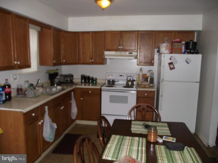 136 Hampshire Road Sicklerville, NJ 08081 - Photo 4 of 8