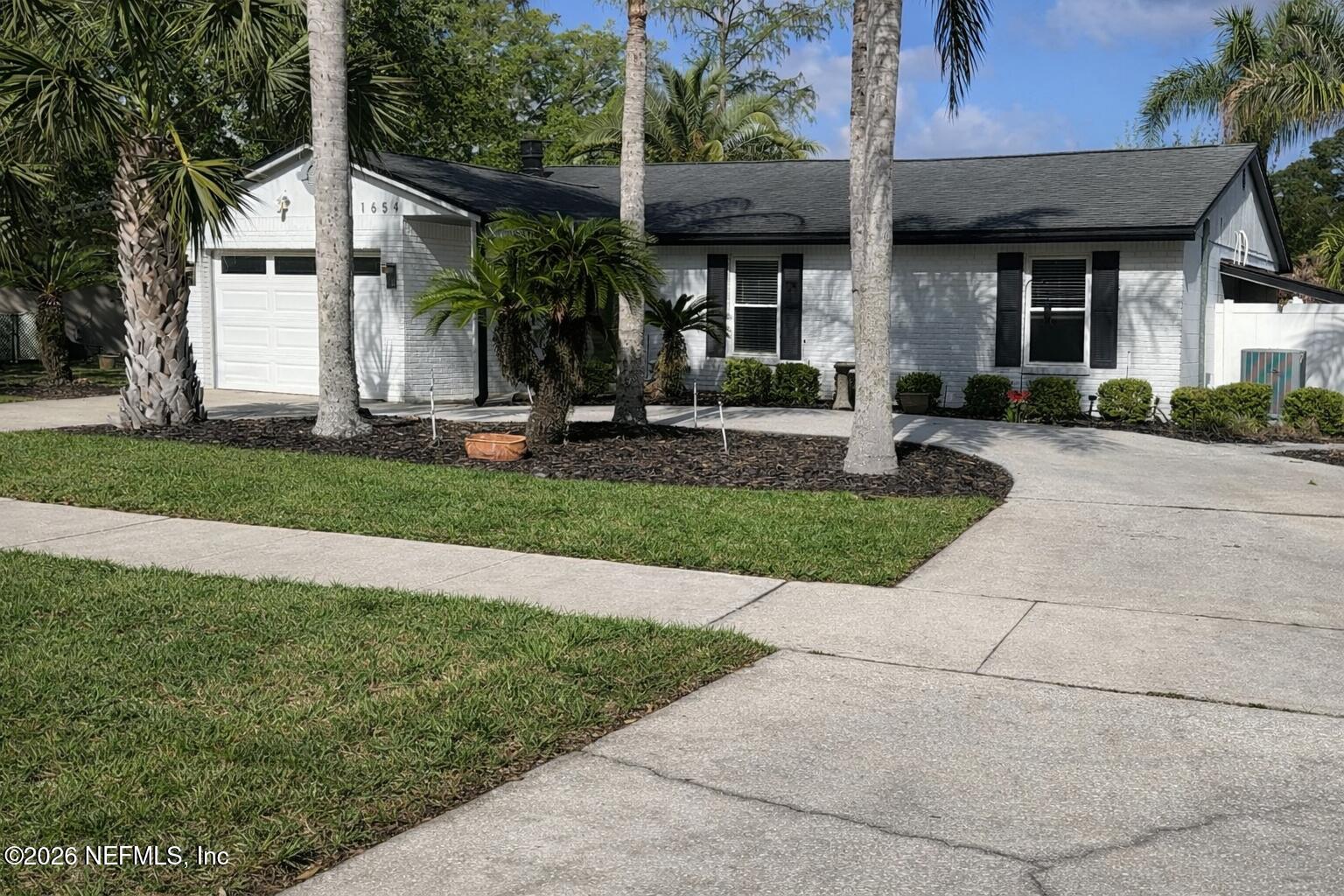 11654 Lake Ride Drive Jacksonville, FL 32223 - Photo 3 of 36