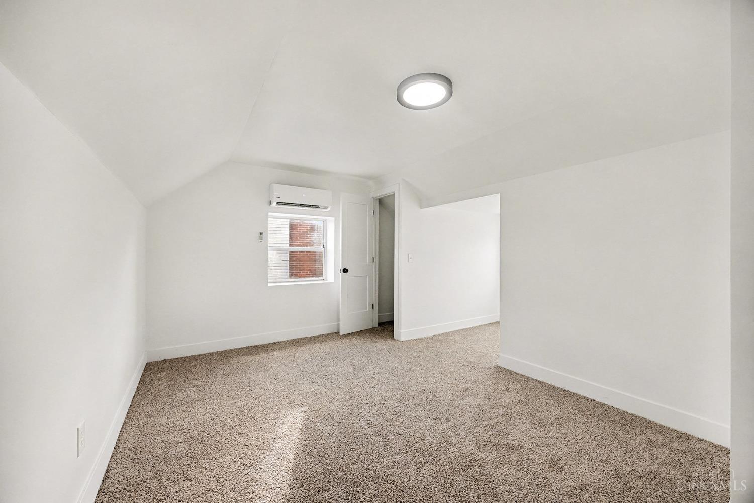 4290 Race Road Cincinnati, OH 45211 - Photo 10 of 17 Gallery Image 10