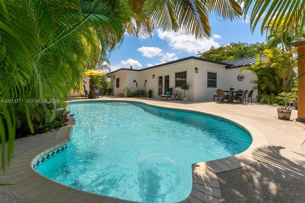 $875,000 | 6651 Southwest 148th Court, Miami, FL 33193